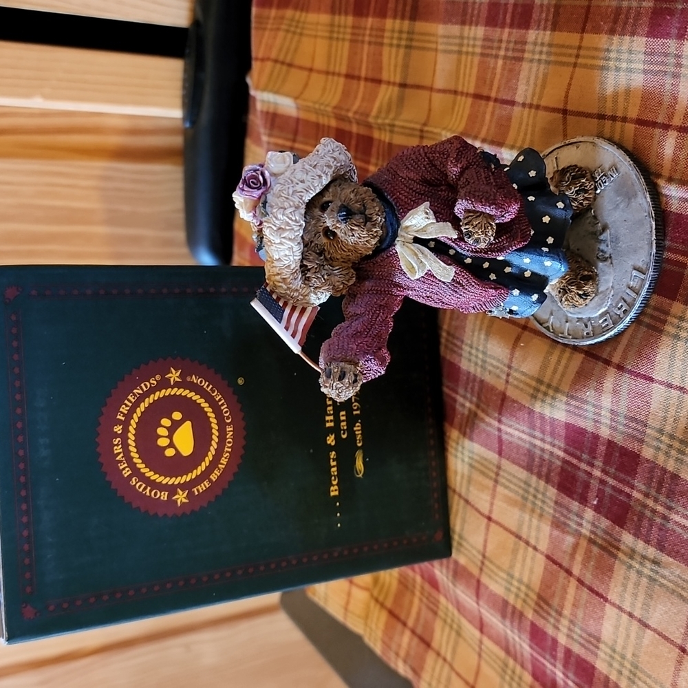 Boyd's Collection Eleanore Bearsevelt God Bless America